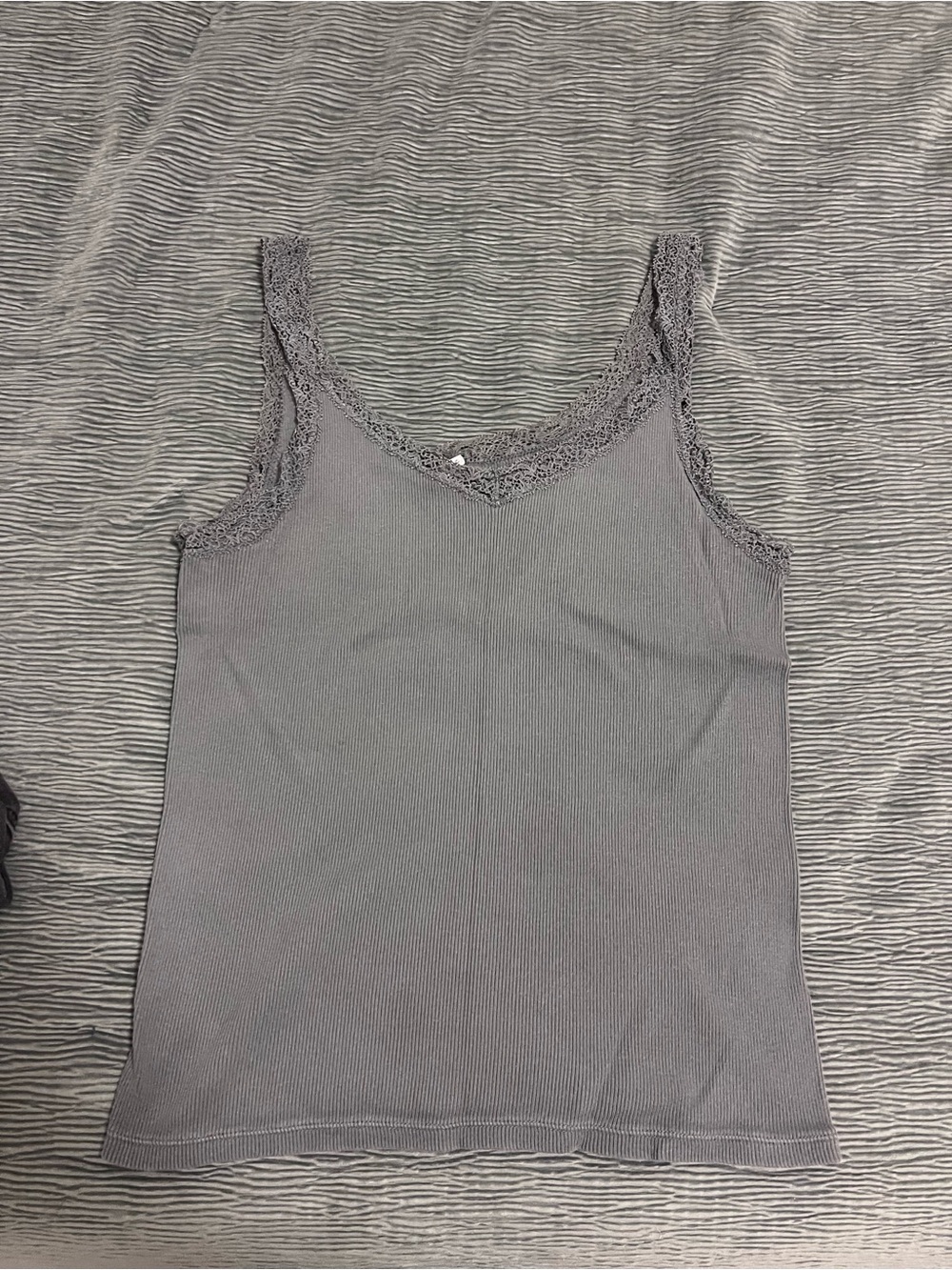 Uniqlo Gray Lace-Trim Ribbed Camisole